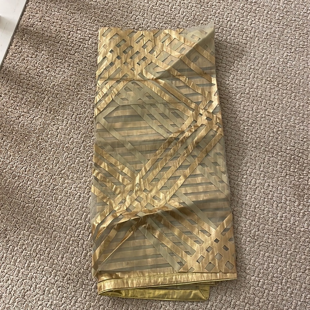 Suffuse brand new dress - Picture 11 of 11